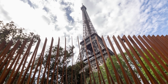 Tour Eiffel à Paris par la filiale Viry